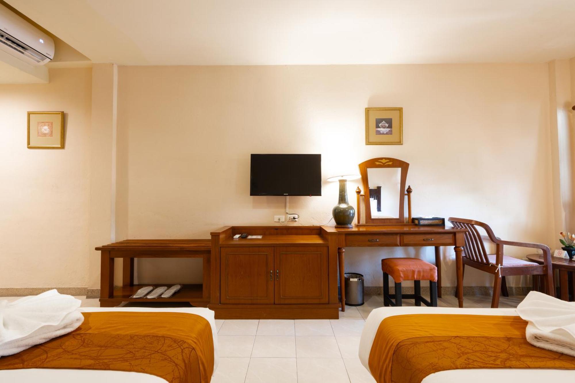 Phuket Leelavadee Hua Ting Resort Patong Exteriör bild
