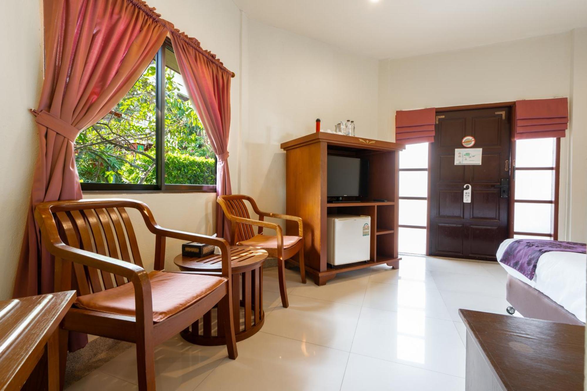 Phuket Leelavadee Hua Ting Resort Patong Exteriör bild