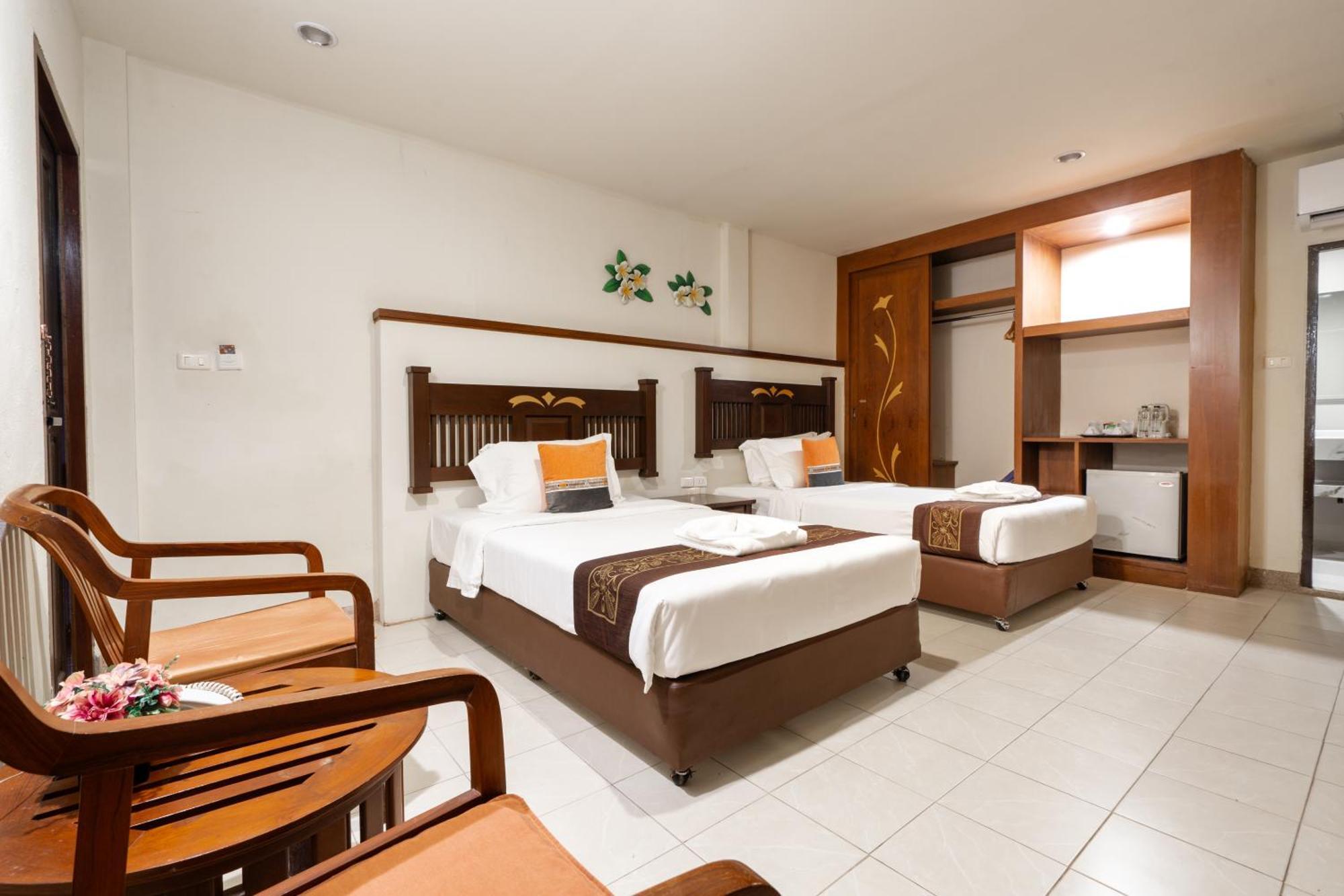 Phuket Leelavadee Hua Ting Resort Patong Exteriör bild